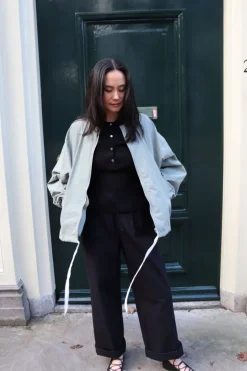 Carlota Pantalon