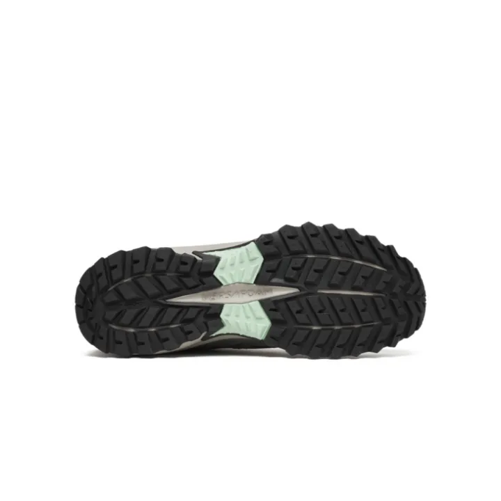 Grid Peak Sneakers