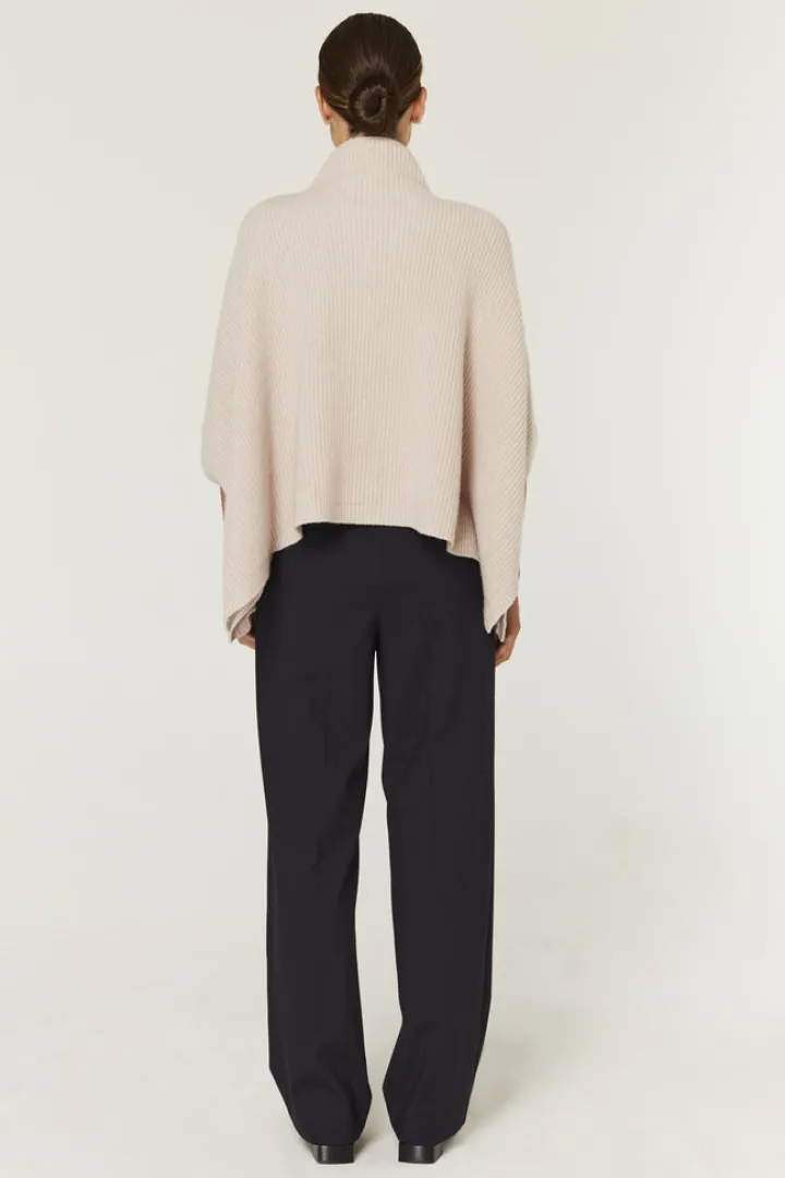 Honore Cape