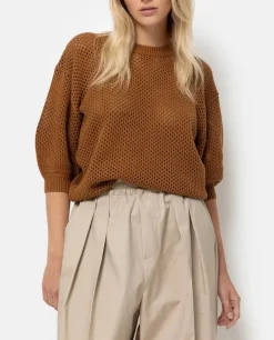 Kick Pants