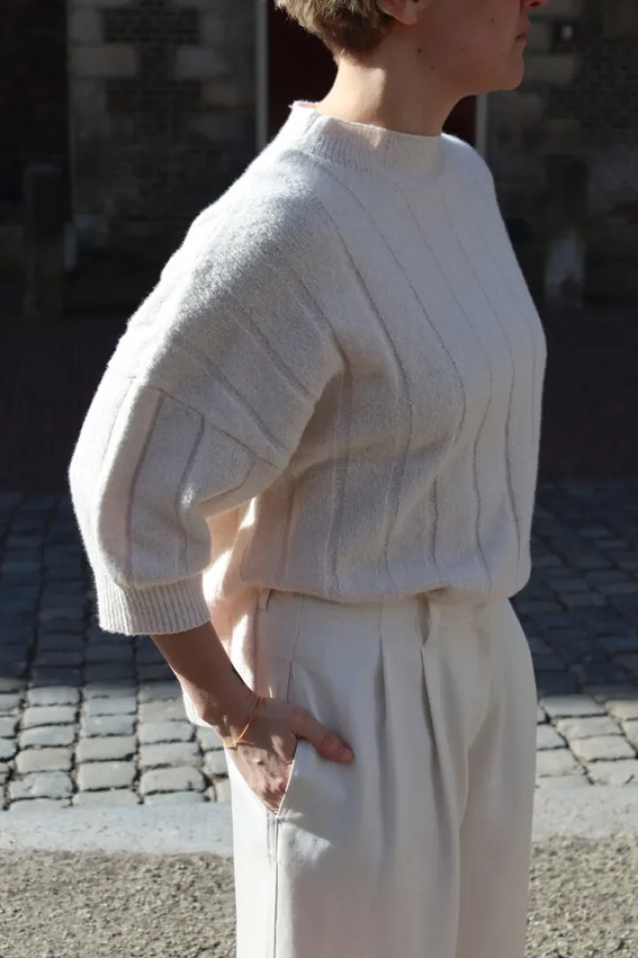 Mid- Poet Mockneck Sweater