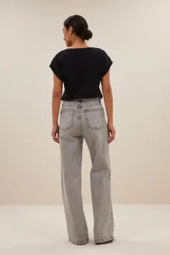 Momi Logo Top