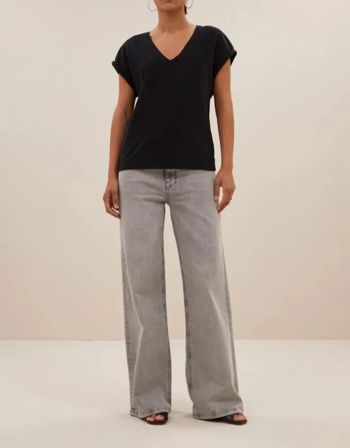 Momi Logo Top