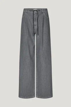 Nanny Pants